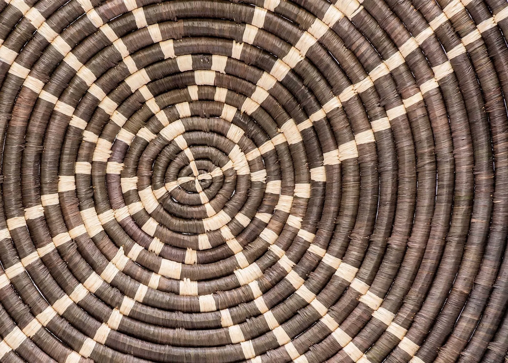 21" Handwoven Wall Art Plate in Cocoa