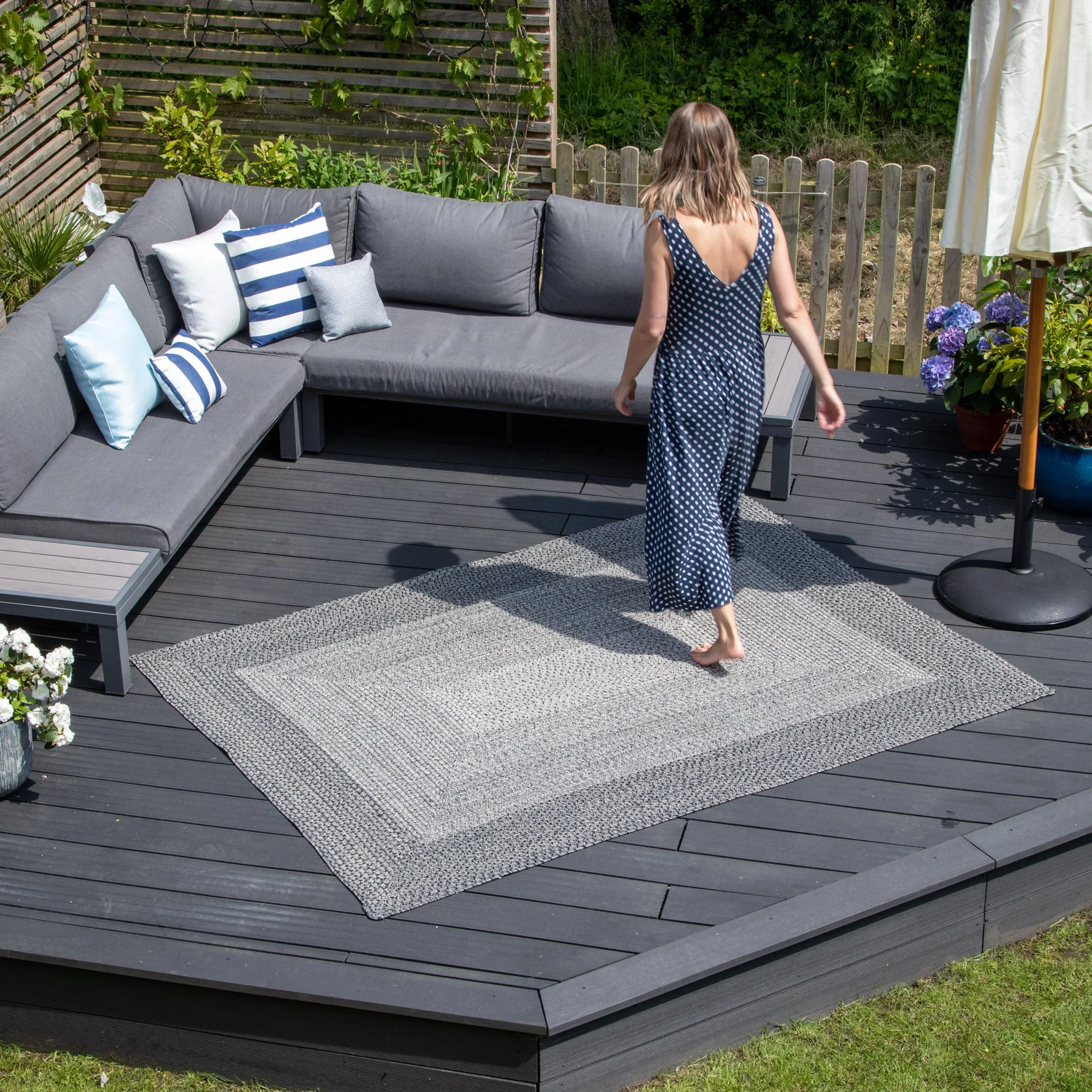 Artemis 290cm x 190cm Weatherproof Indoor and Outdoor Rug in Slate Grey