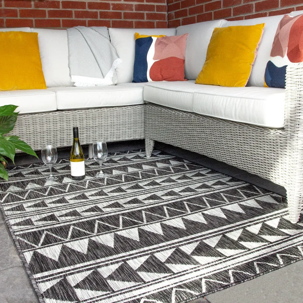Charcoal Tribal Print Indoor Outdoor Rug - Callow