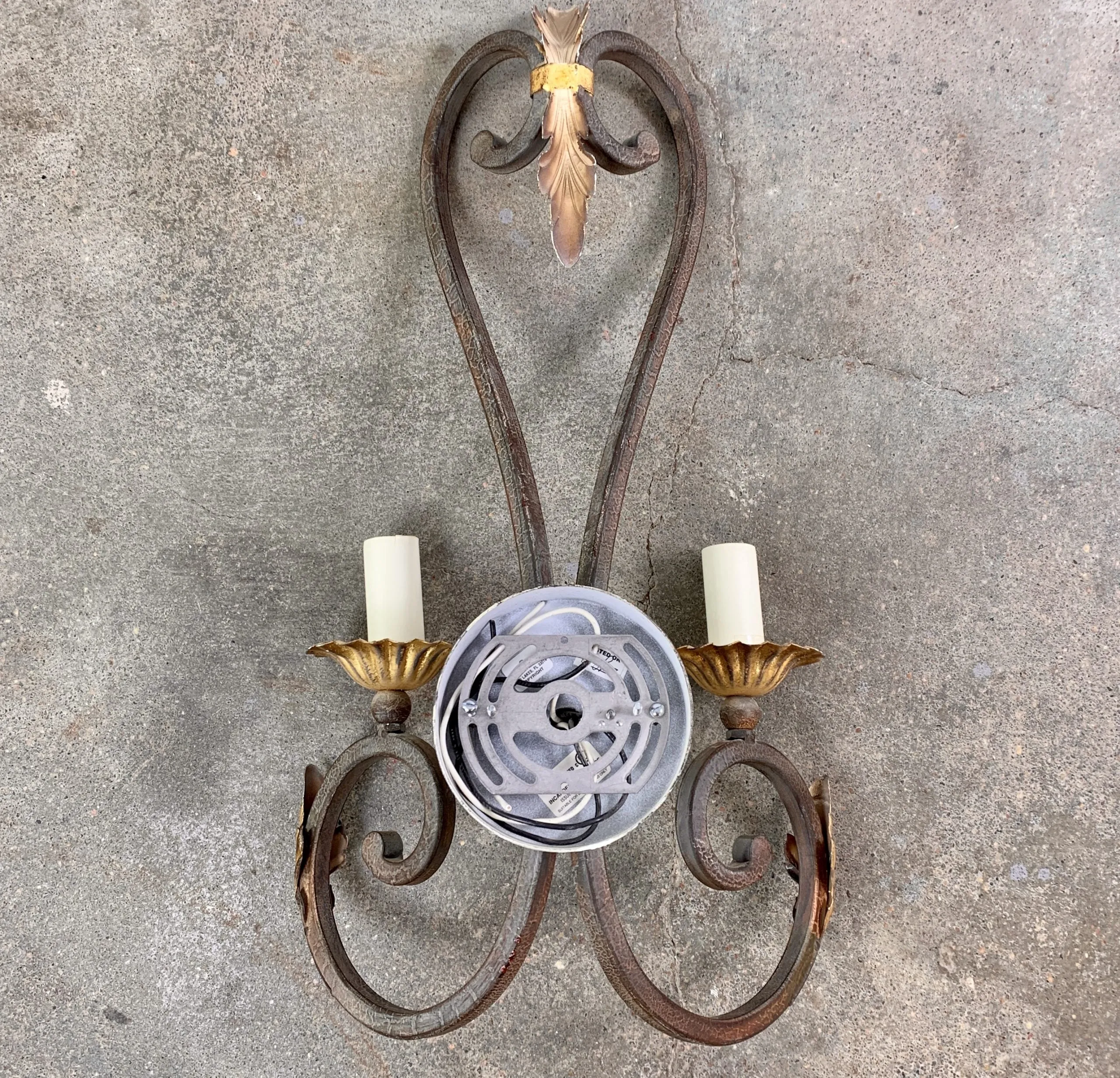 Fine Arts Lamps Wall Light Sconce, Ornate, Leather Look, Gilded