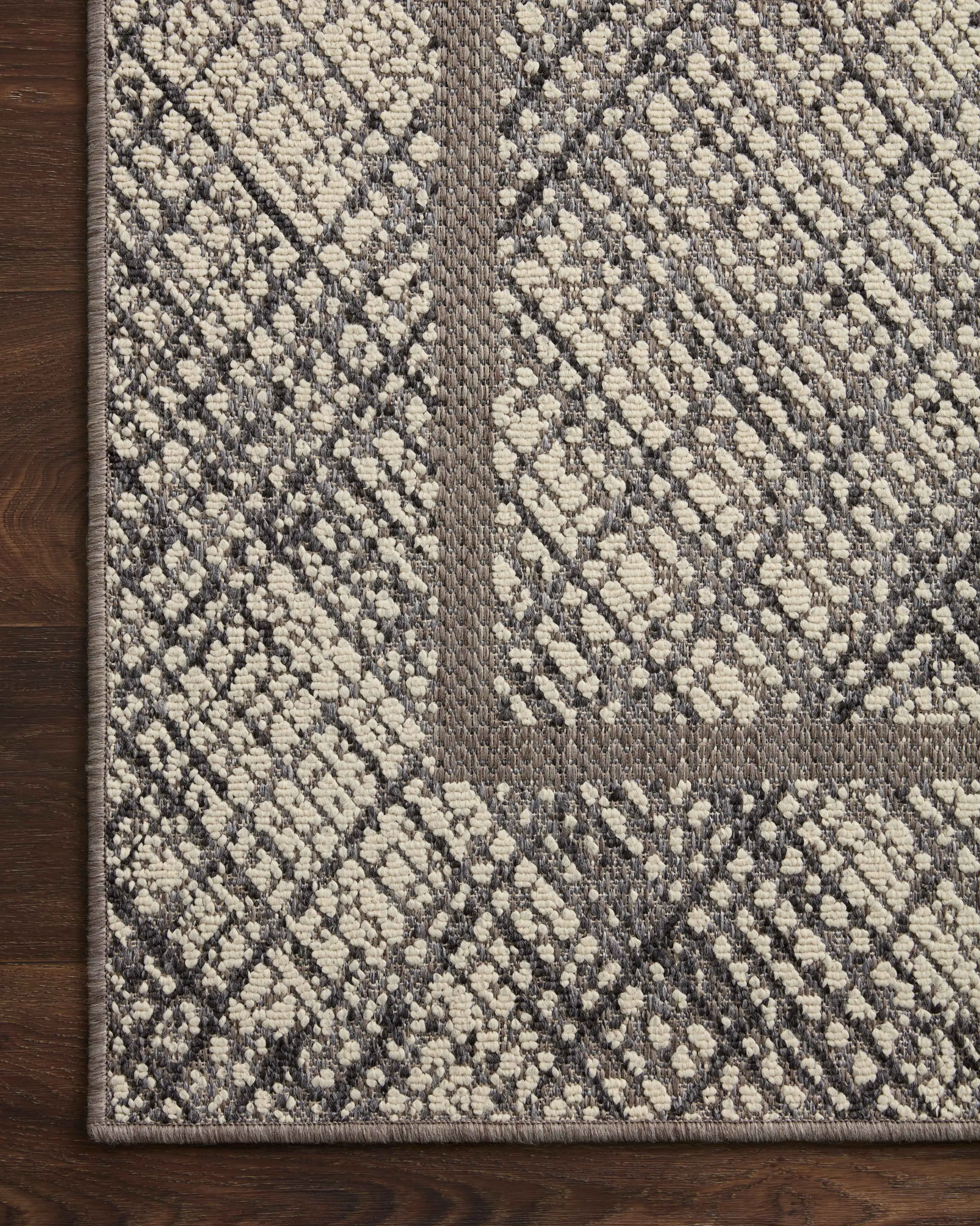 Loloi Rainier Ivory / Charcoal Outdoor Rug