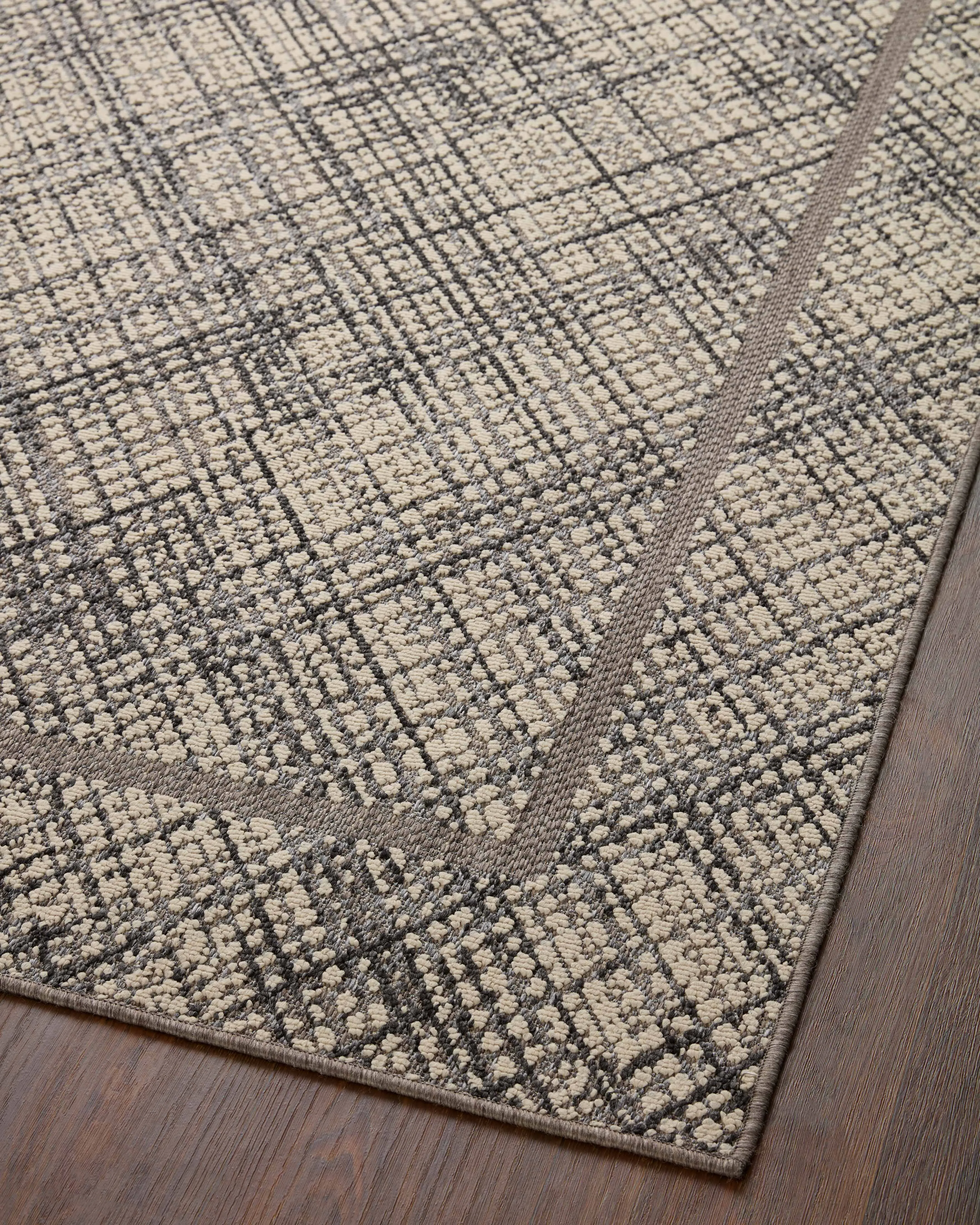 Loloi Rainier Ivory / Charcoal Outdoor Rug