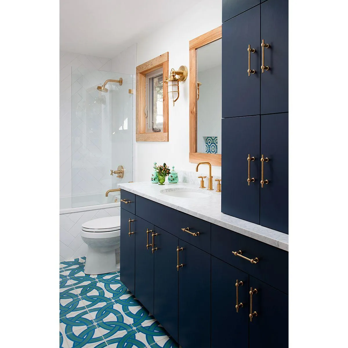 New Canaan 15 in. Wall Sconce Gold finish