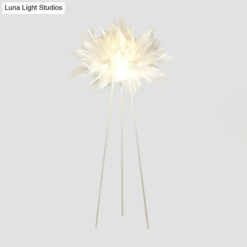 Nordic Style Tripod Floor Lamp with Feather Shade, Metal Stand, White